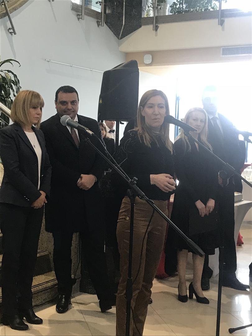 Korish uchun jinsiy porno videolar va fotosuratlar